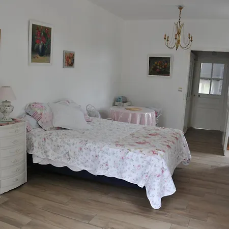 Petite Maison Des Roses - 2 Personnes